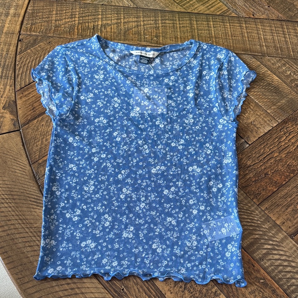 American Eagle Outfitters Blue Floral Short Sleeve Tee